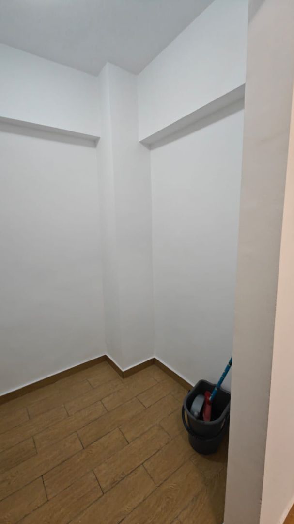 Închiriez apartament 2 camere, nemobilat, ultracentral - Poză 10