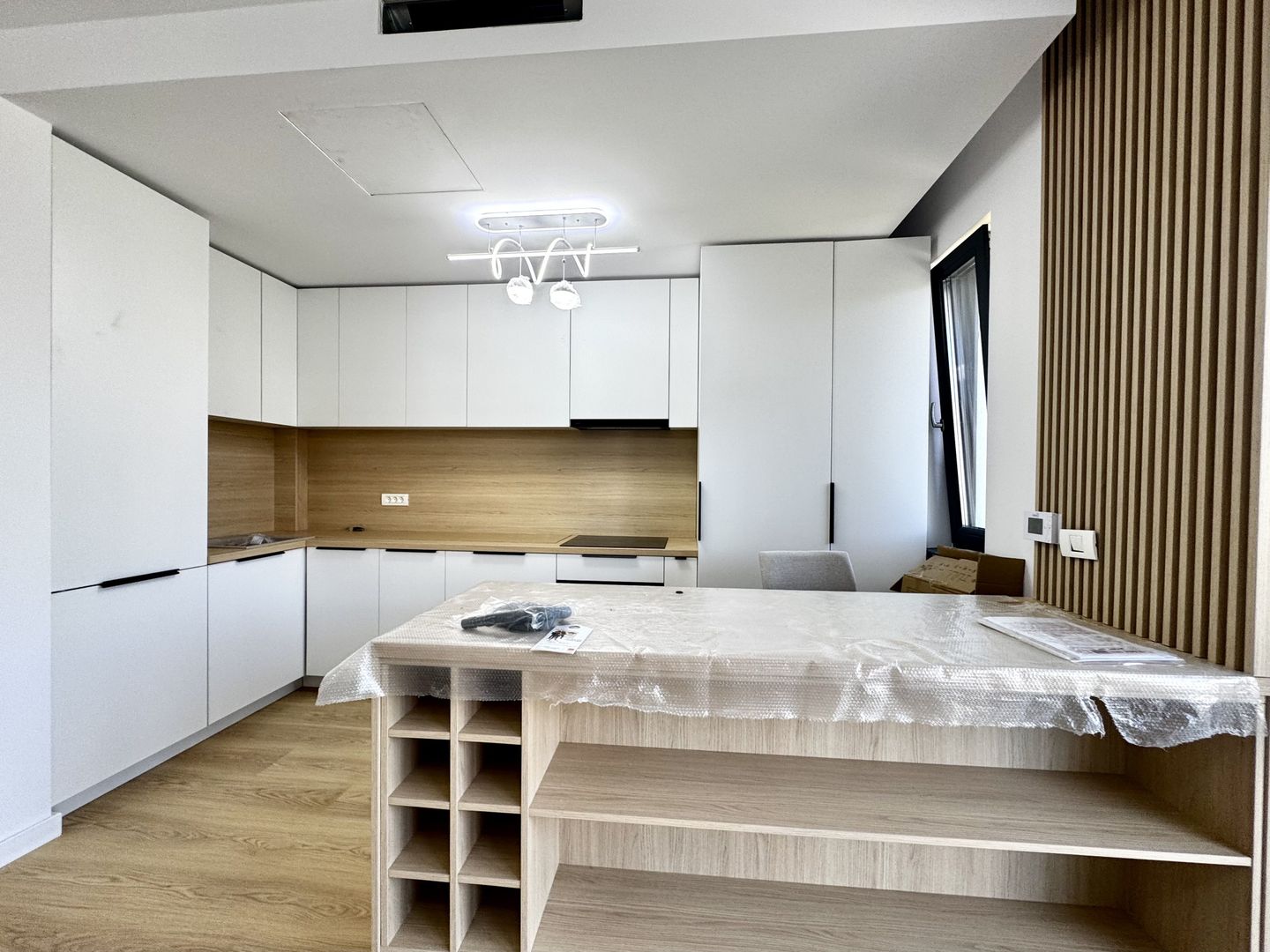 Apartament elegant si sustenabil, prima închiriere, in zona Cetății - Poză 5