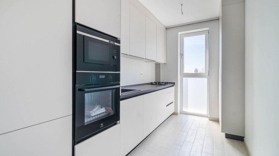 Apartament 3 camere Sisesti - vedere catre lac - Poză 6