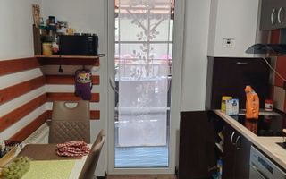 Apartament spațios cu terasă de 20 mp – zonă de case, liniște totală. - Poză 2
