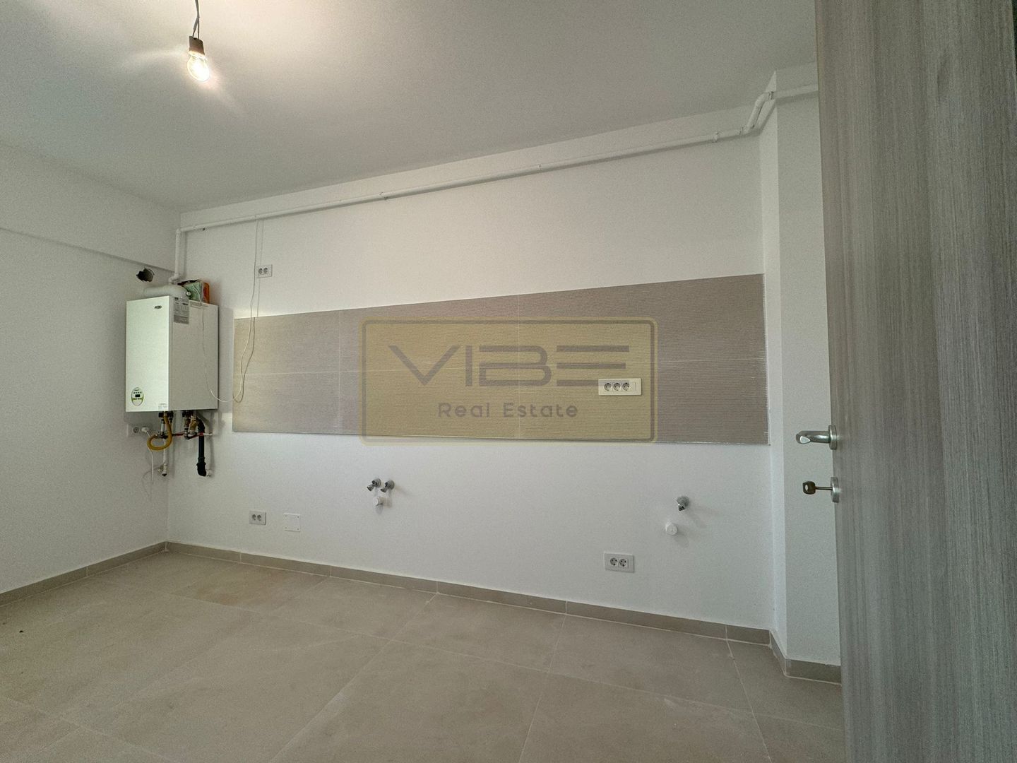 Apartament 1 camera 42 mp INTABULAT Mega Image Bucium - Poză 4