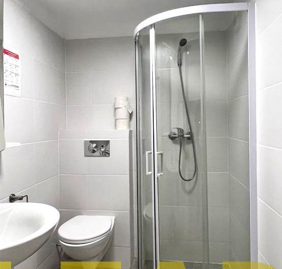 Casa renovata complet! 210 mp utili pe teren de 548 mp! - Poză 15