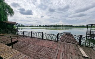 Vila superba in Izvorani cu deschidere la lac - Poză 1