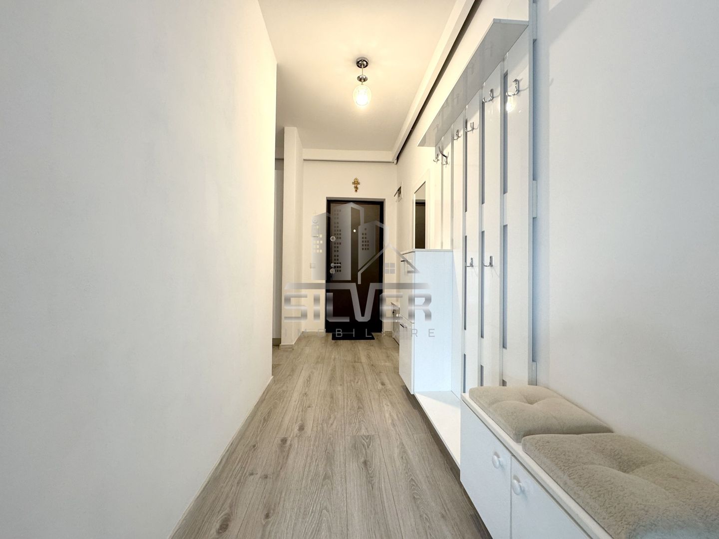 Apartament cu 3 camere la cheie! - Poză 13
