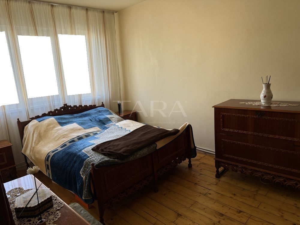 Apartament decomandat cu 4 camere, zona Minerva. - Poză 6