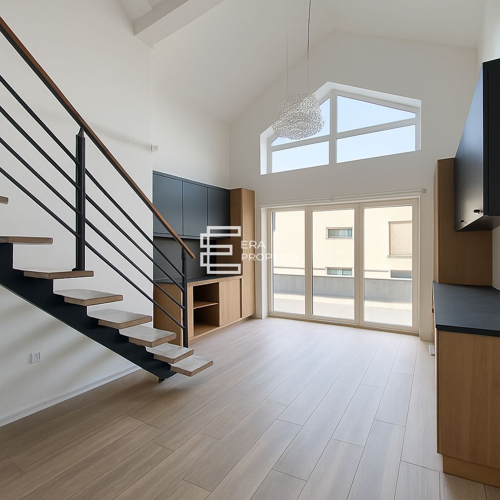 Apartament tip penthouse  partial mobilat , Intabulat,zona Cristian - Poză 2