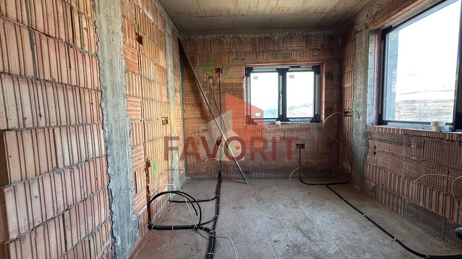 Duplex in Sanandrei | 5 camere | Toate utilitatile | Asfalt - Poză 4