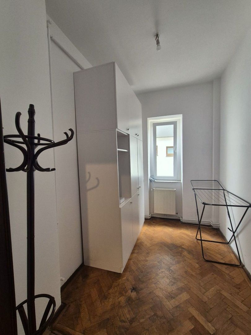 Ultracentral, apartament in casa, pretabil locuit / birouri, pet friendly. - Poză 24