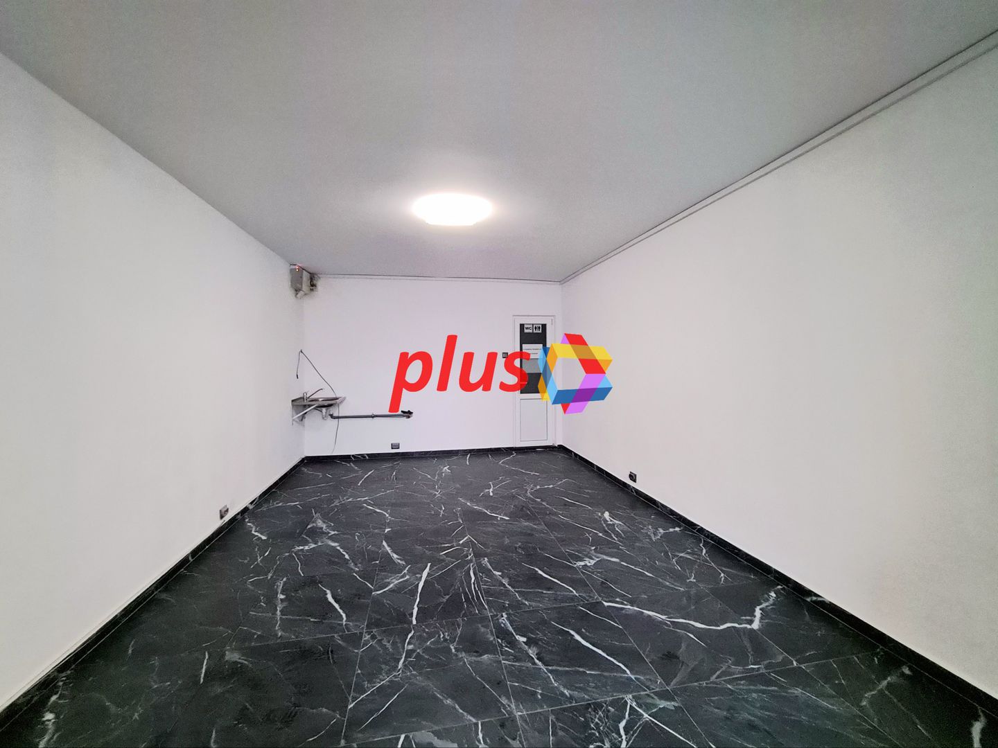 Spatiu comercial de închiriat Brasov - 26 mp  # plus-imo.ro - Poză 1