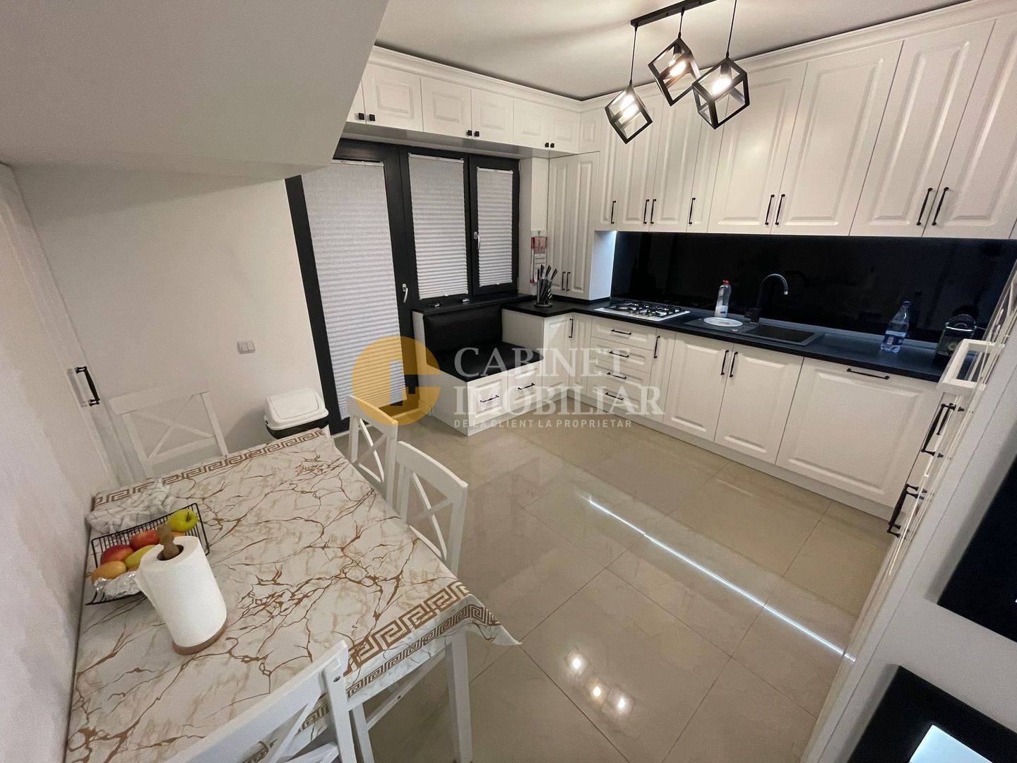 Vila 4 camere PREMIUM - mobilata - intabulata - La asfalt - Poză 2