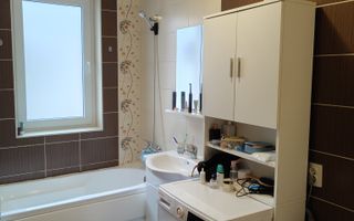 Apartament modern - 2 camere decomandat - parcare - Tractorul - Poză 6