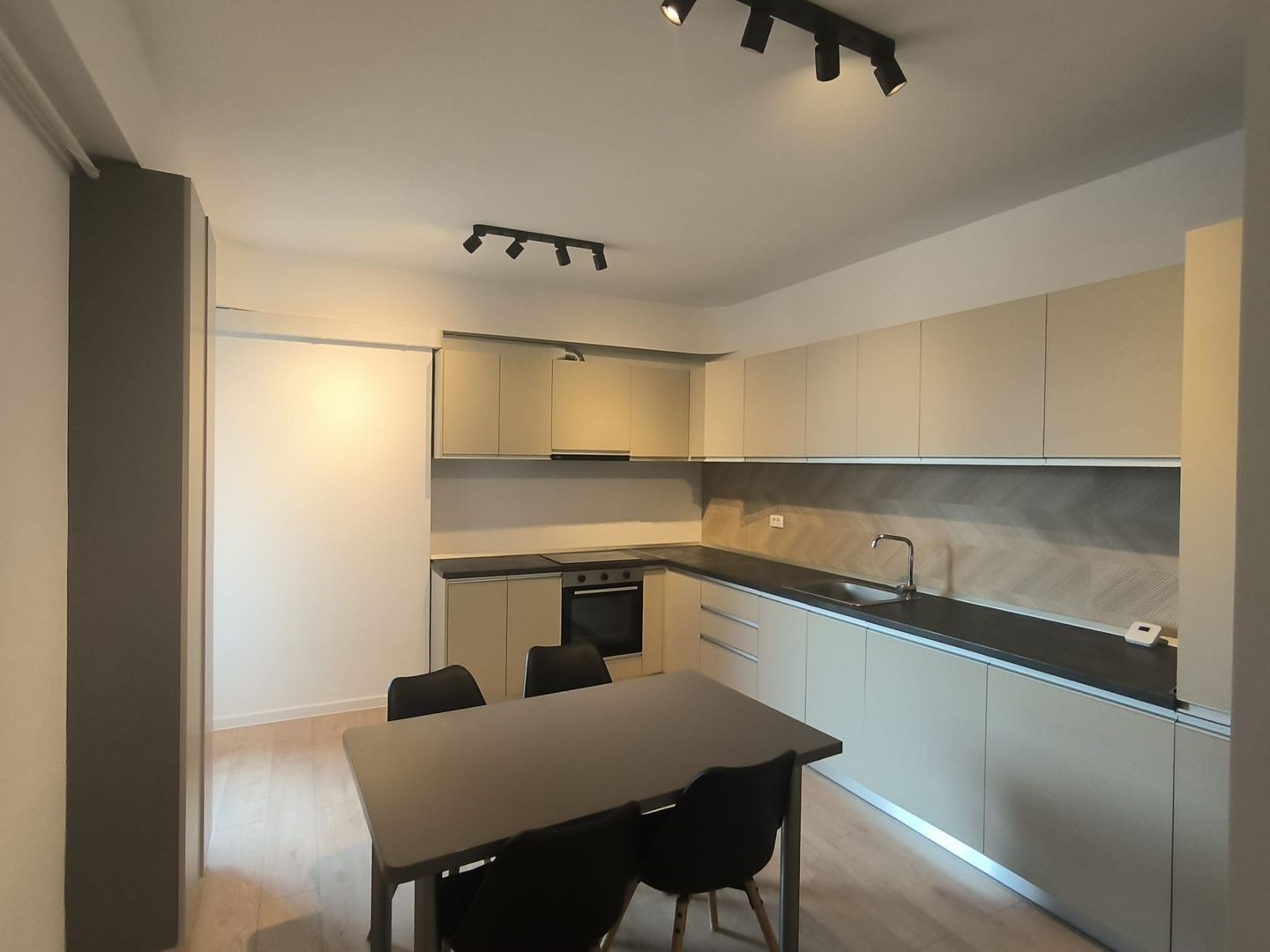 Duplex Politehnica Grozavesti Lujerului - Poză 4