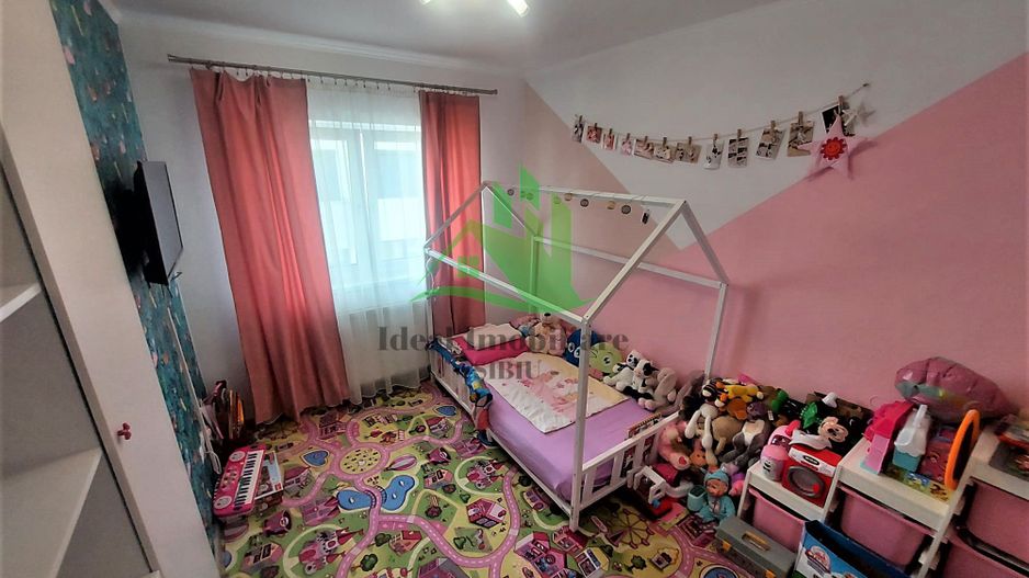 Apartament cu 4 camere in Selimbar, zona Pictor Brana - Poză 7