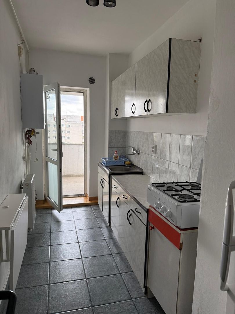 De inchiriat! Apartament spatios pe Nicolae Titulescu - Poză 5