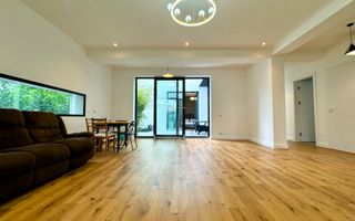 Vila cu 5 camere // * 565 mp gradina* // Tunari - Poză 4