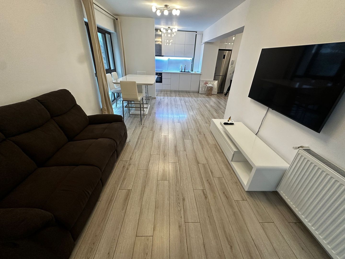 3 Camere Cu Parcare Moghioros Felinare Drumul Taberei Ghencea - Poză 1