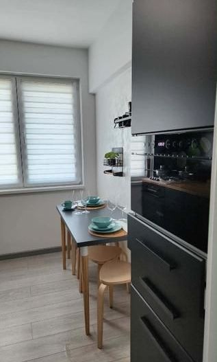 Apartament 3 Camere ,  renovat , mobilat si utilat  la 300 m de metrou 1 Mai - Poză 7