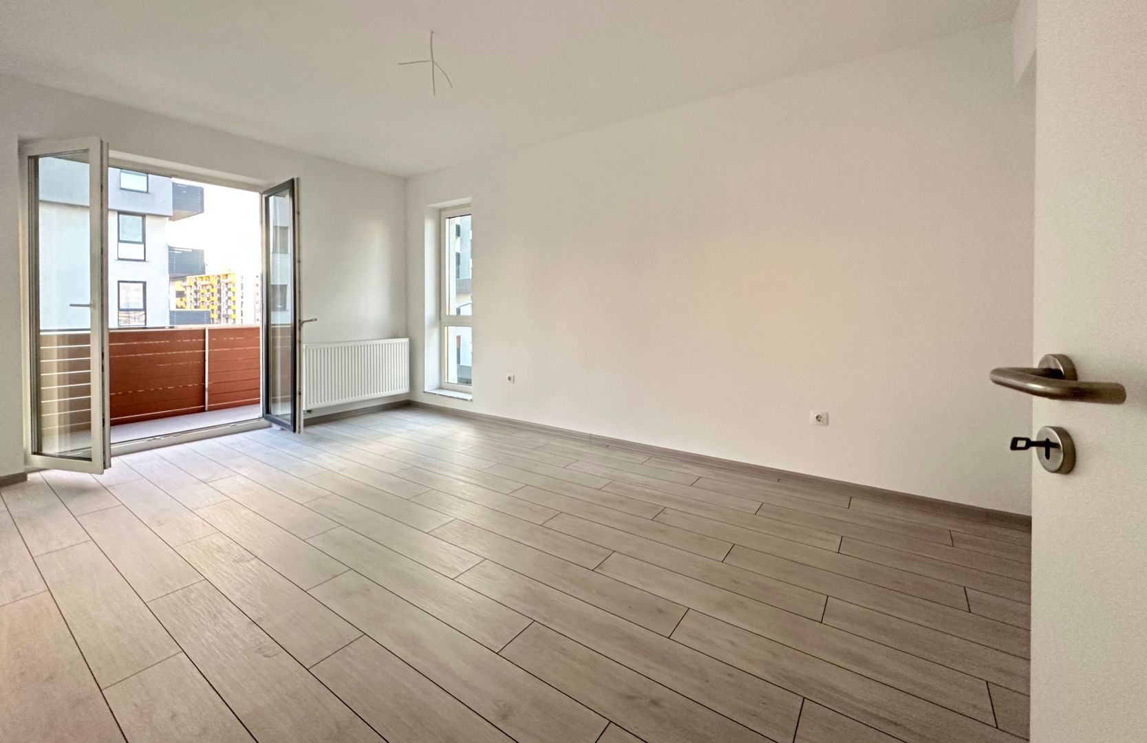 VÂNZARE APARTAMENT 2,5 CAMERE  NOU NELOCUIT - Poză 9