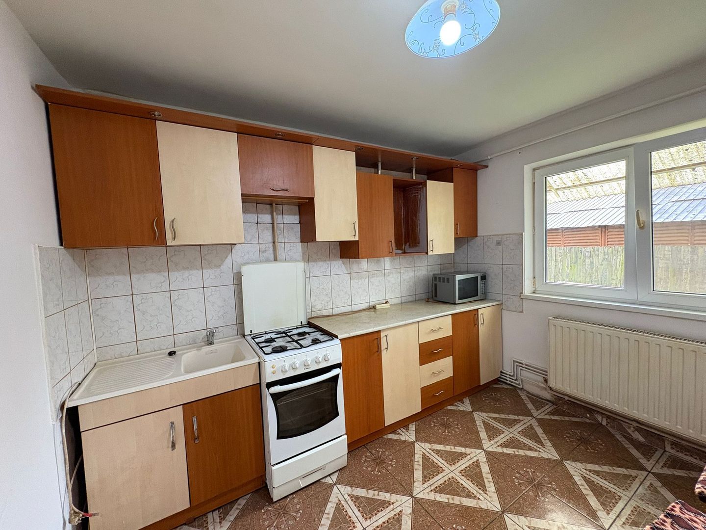 Garsonieră decomandată 27,49 mp lângă B the Hotel - Poză 1