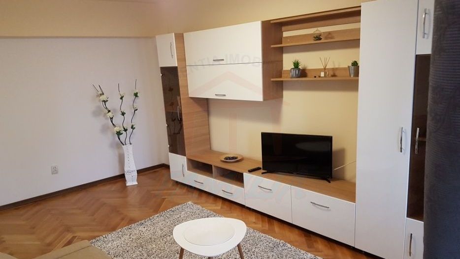 Inchiriere apartament 2 camere decomandate,Trei Star - Poză 1