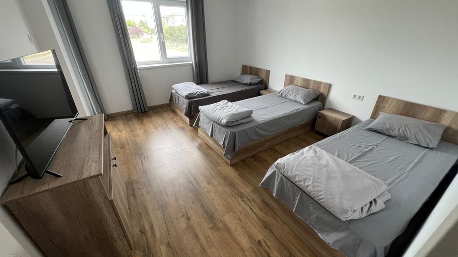 Cazare muncitori, regim hotelier. 375 E + TVA/lună. Comision 0 - Poză 1