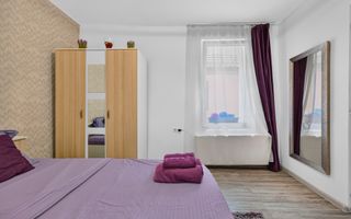 Garsonieră în Centrul Istoric Brașov Schei - Poză 3