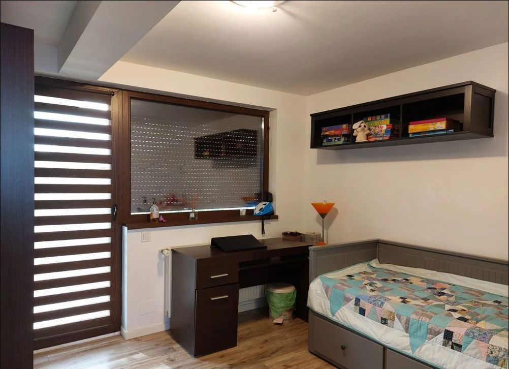 Casa cu 4 camere | Dezmir | Parcare Proprie - Poză 3