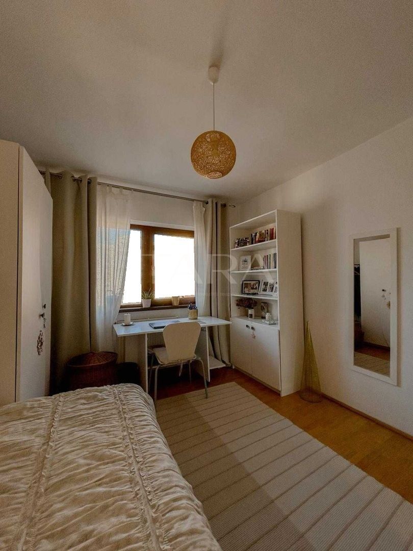 Apartament spațios, 4 camere, 106 mp, două balcoane, parcare, central. - Poză 5