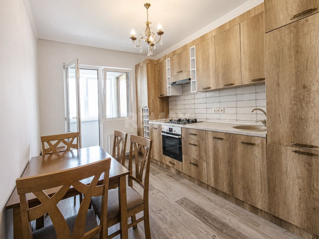 Buiucani | Alba Iulia| 2 + Living | 75 m² | Bloc Nou | Vedere Panoramică - Poză 9