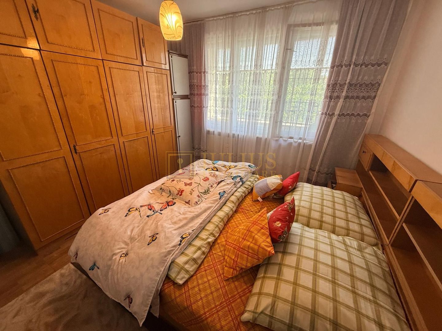 2 camere| cu vedere catre Bega-zona superba| apartament frumos, costuri mici| - Poză 3