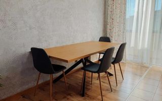 Apartament de vanzare, 2 camere, etaj intermediar, balcon, parcare - Poză 4