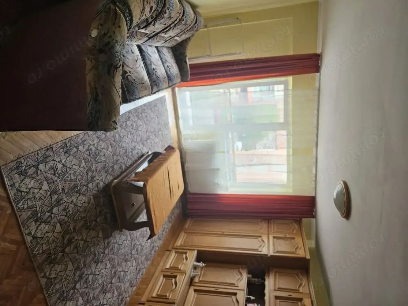 BRASADAS vinde ap 2 cam etaj3/4 decomandat, Carpați 2 - Poză 2