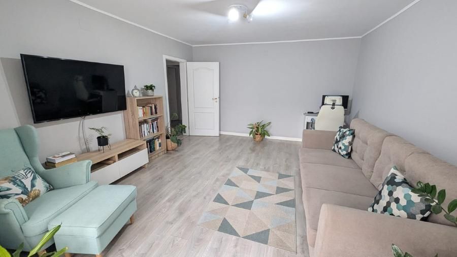 Dambovita | 3 Camere | Decomandat | Mobilat si Utilat. - Poză 2