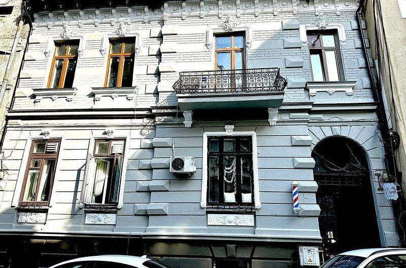 Magheru: 5 camere cu băi proprii – business regim hotelier care deja produce. - Poză 5