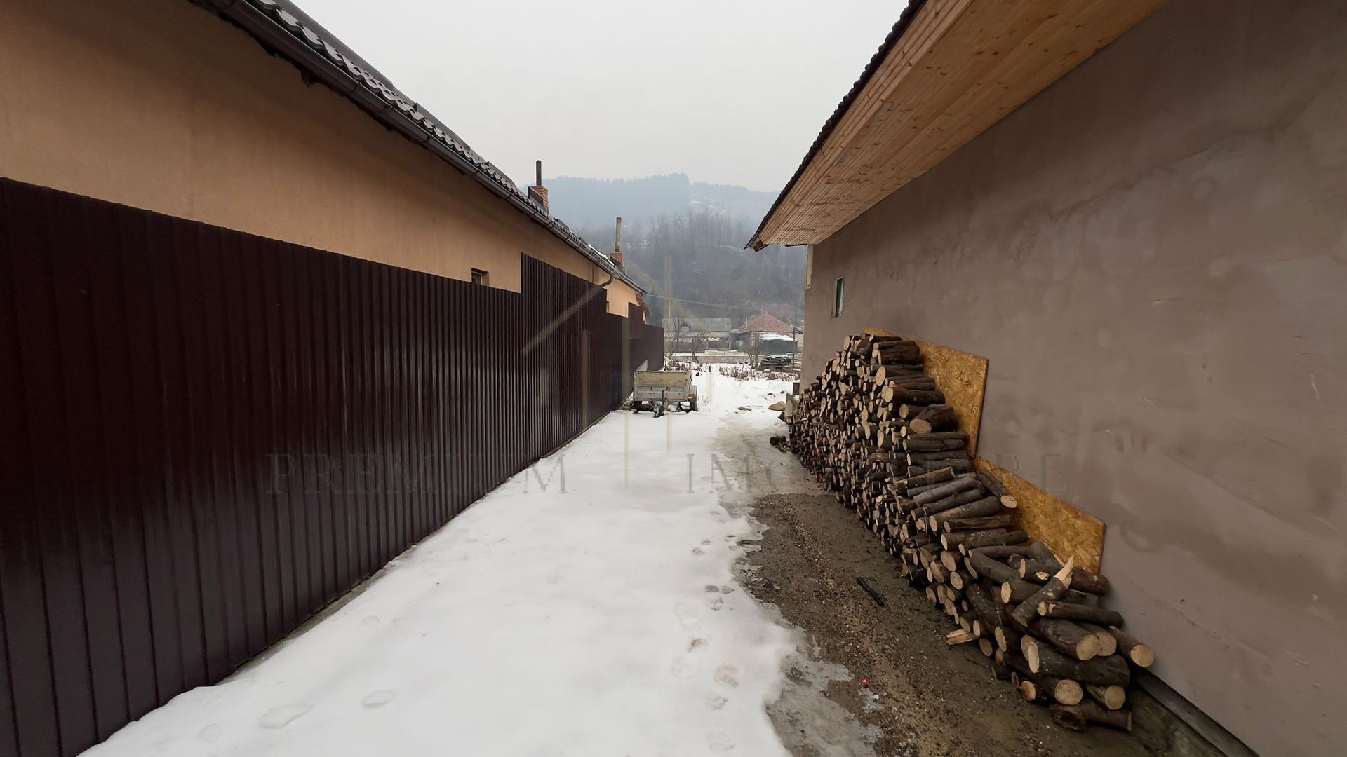 Casă renovată 2025 de vânzare în Cireșoaia - Poză 2