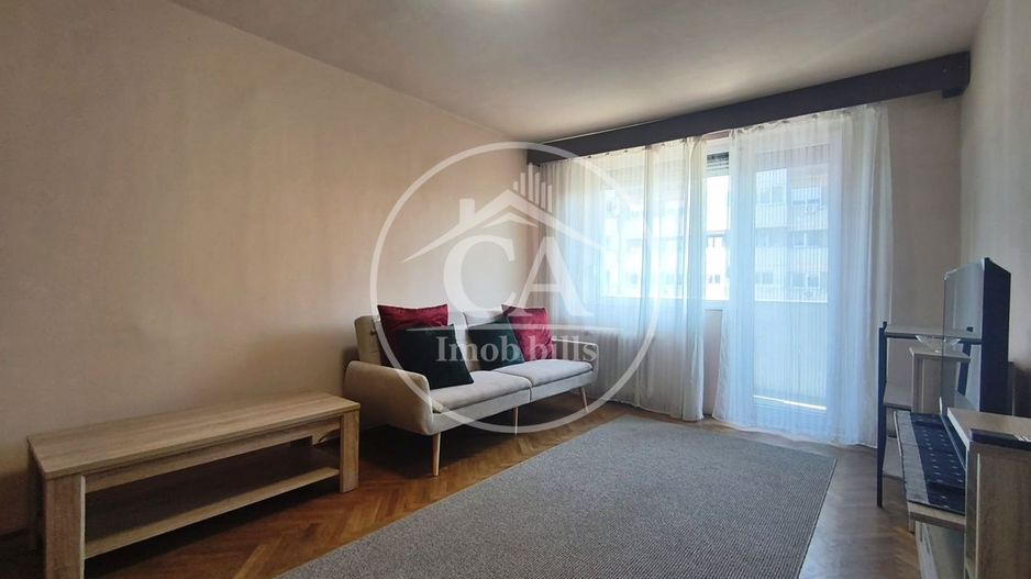 Apartament de vanzare cu 3 camere  in zona Centrala, Oradea - Poză 2