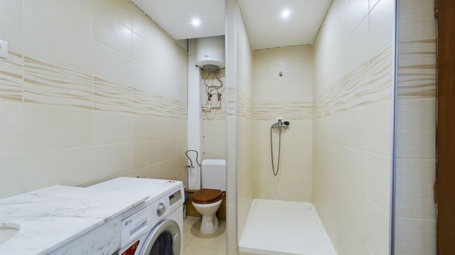 Casă cu 4 camere, renovată, în zona Gării de Nord - Poză 4