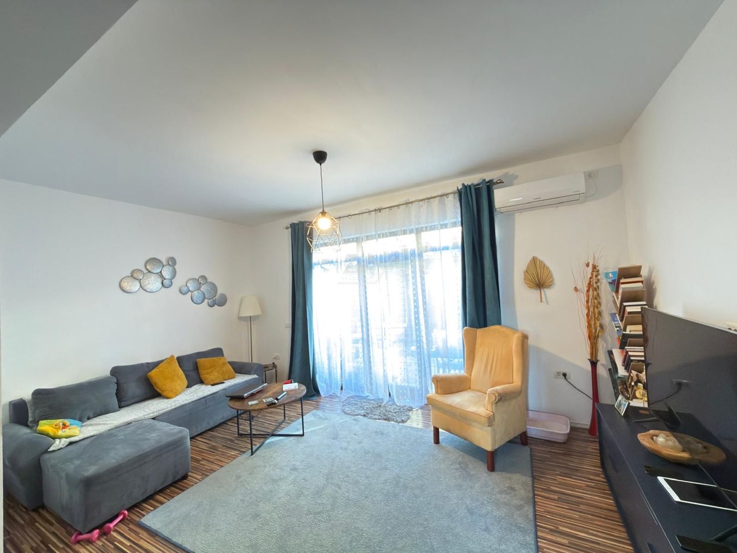 Casa Noua Mobilata si Utilata.  Gradina. - Poză 1