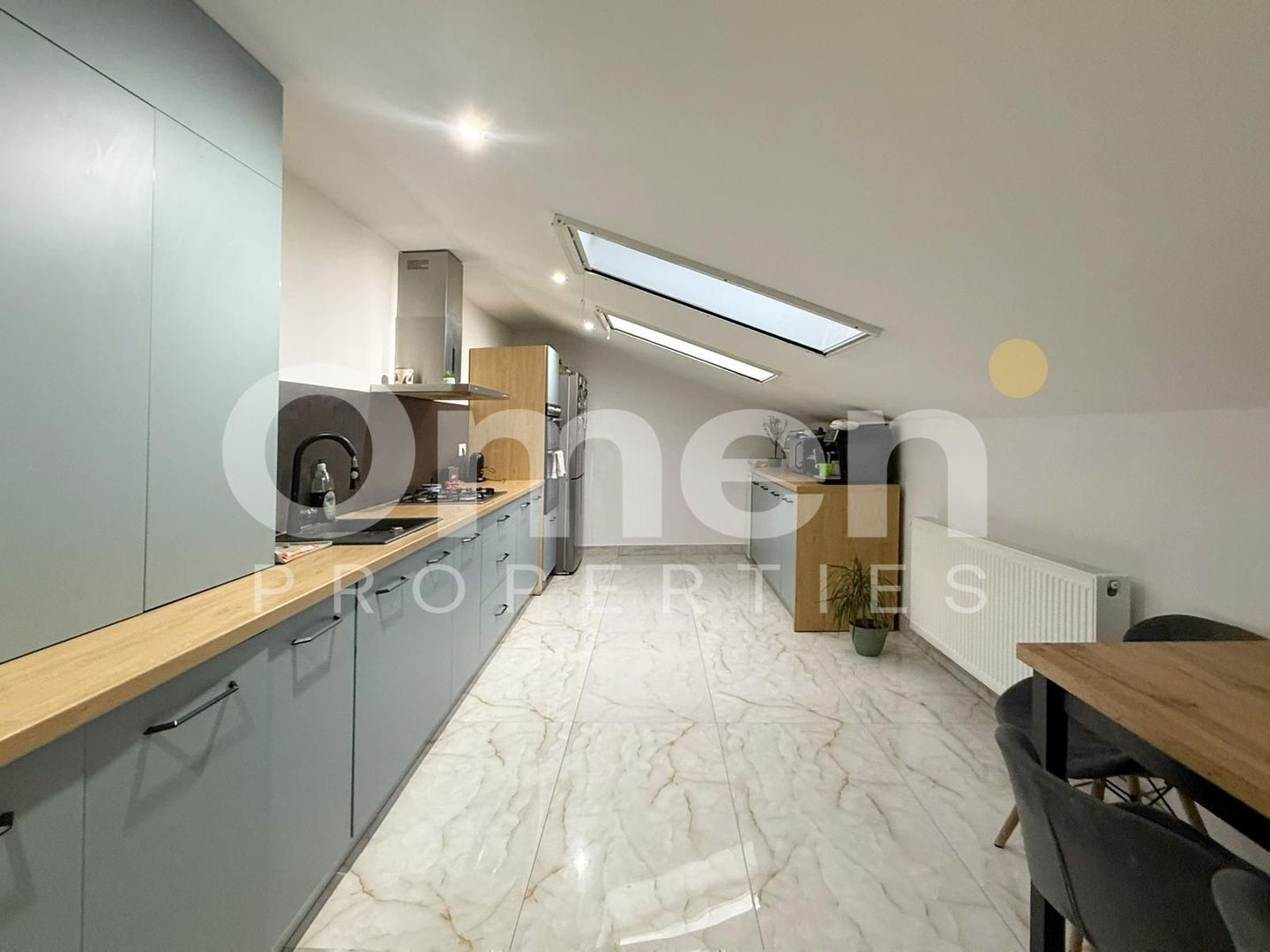 Apartament mansardă 138 mp |4 camare mobilat & utilat - Poză 1