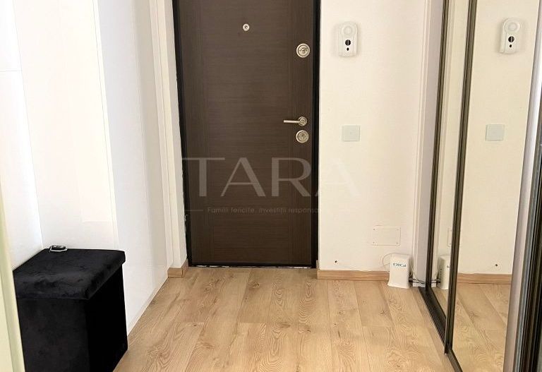 Apartament ultrafinisat cu balcon, 61 mp, zona strada Florilor. - Poză 7