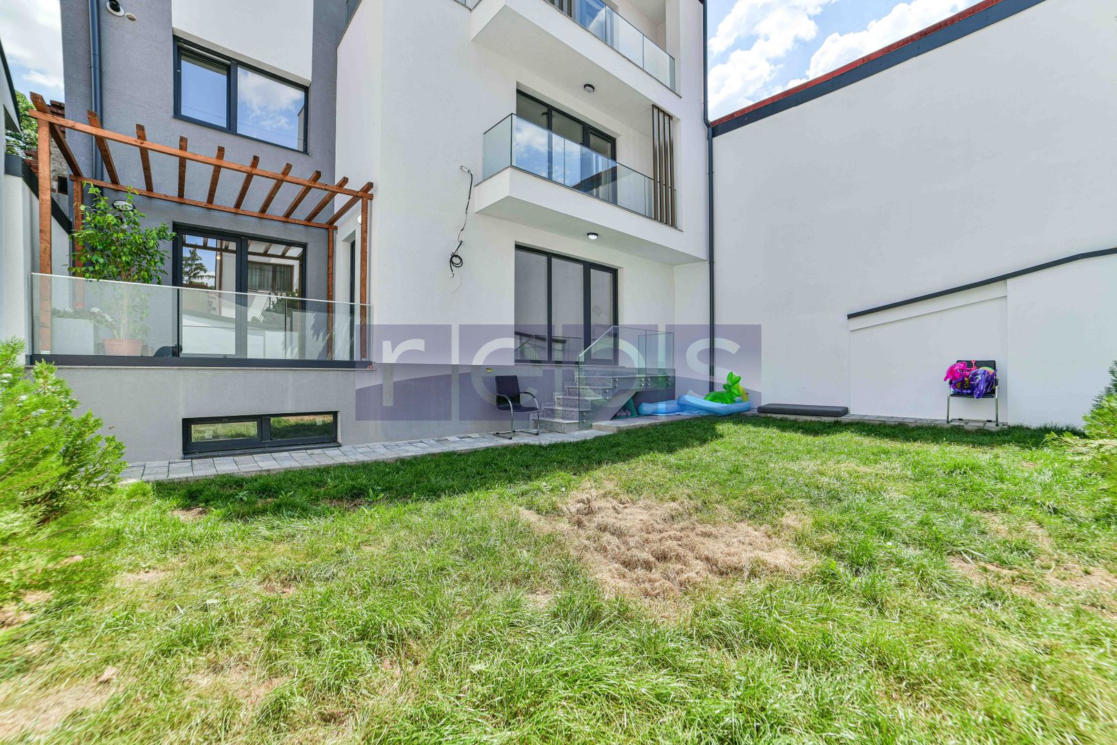 3 CAMERE | GRADINA PROPRIE 100 MP | AN CONSCTRUCTIE 2023 - Poză 1