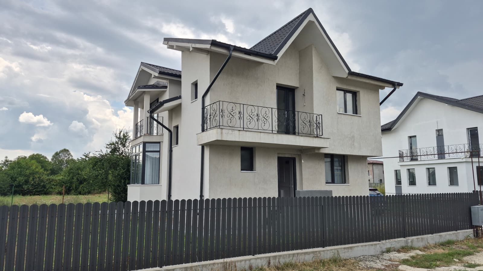 Casă P+1 + Pod - Snagov – vedere la pădure, teren 360 mp - Poză 1