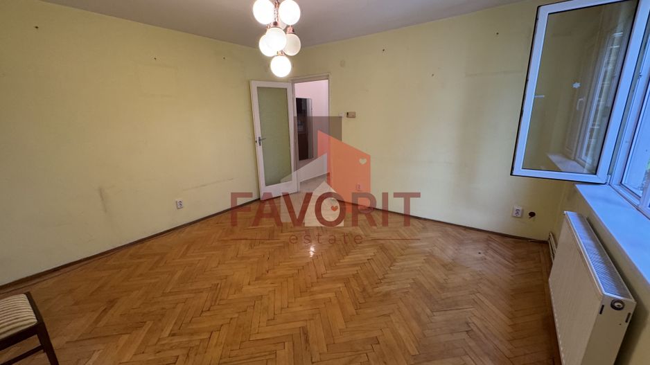 Etaj 2. La 400 m de Opera. Disponibil imediat. Centrala proprie - Poză 2