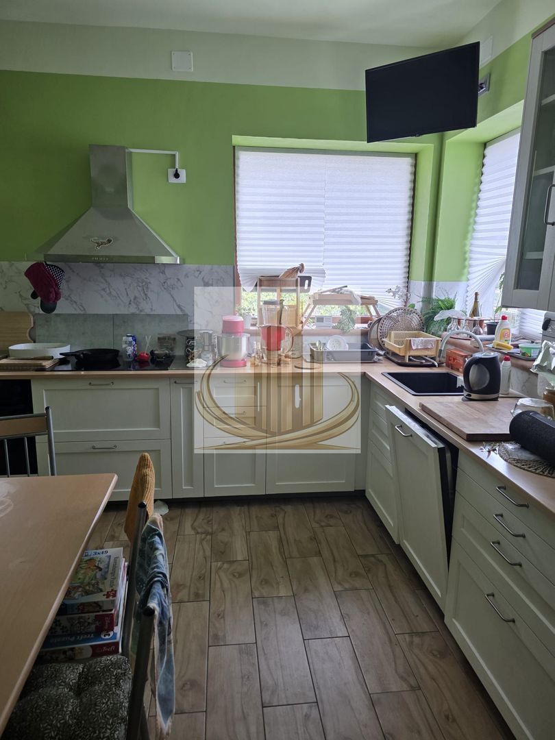 Casa 190mp cu teren 1100mp Lipovei - Poză 10