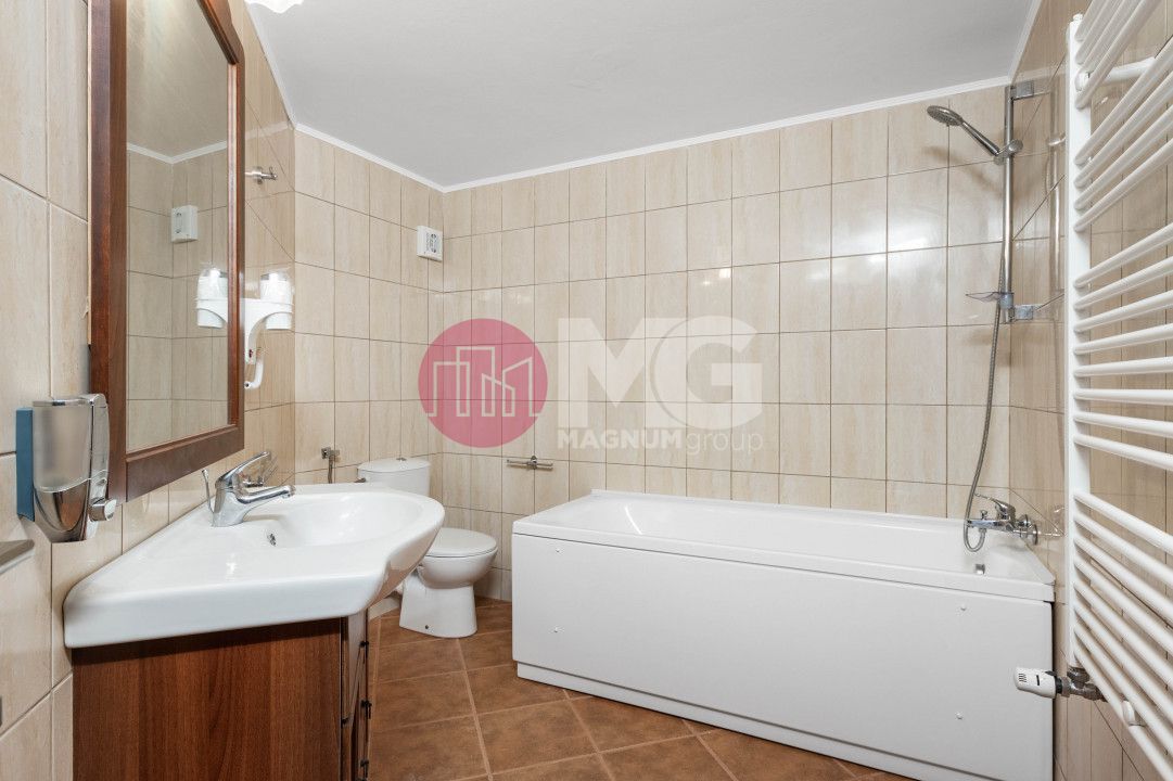 Pensiune 20 camere castelul Bran - Poză 12