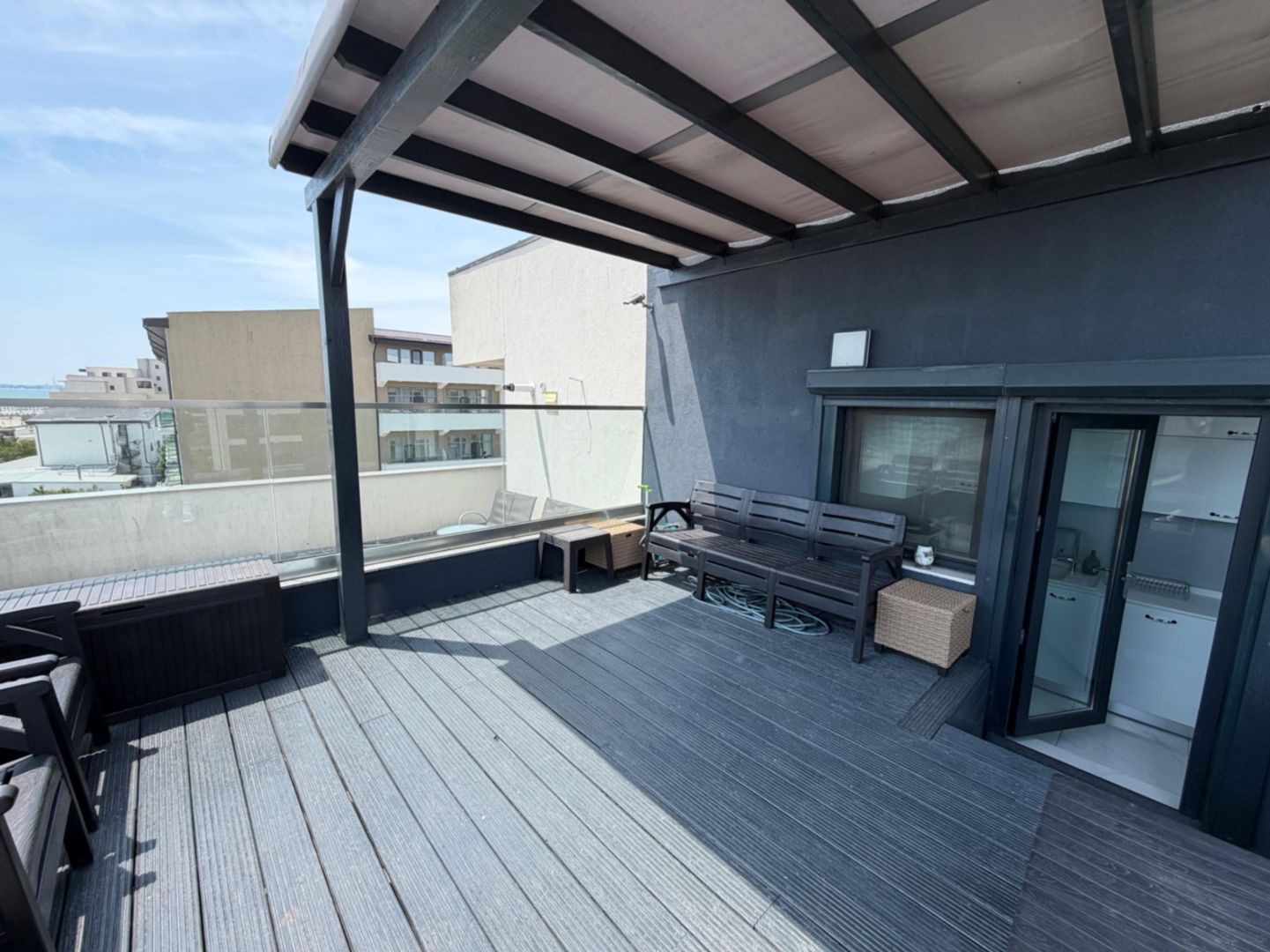 Penthouse Mamaia + 2 terase + curte 3 locuri de parcare - Poză 14