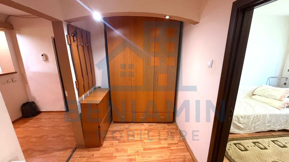 3 camere decomandat etaj 3 Bigul Nou -centrala -72mp - Poză 7