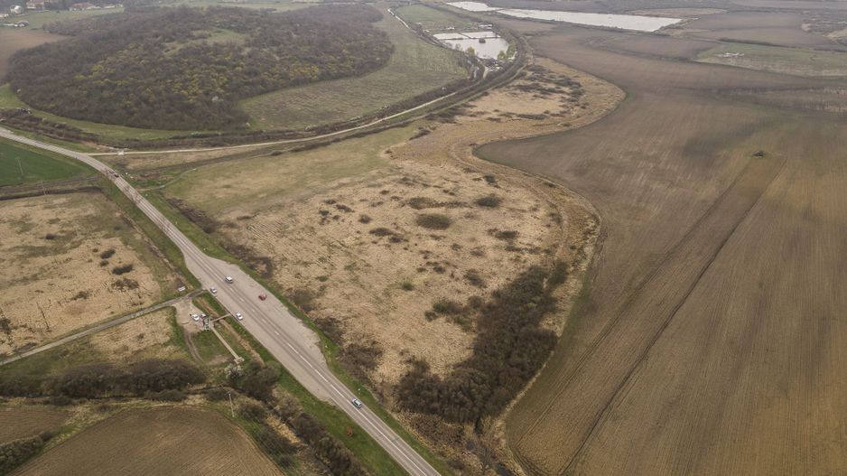 Teren extravilan in Ineu - Poză 3