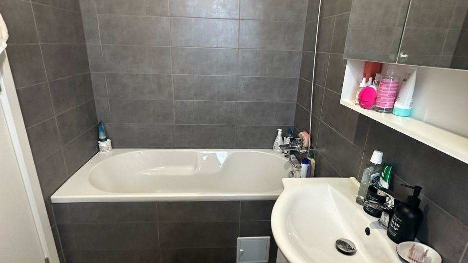 Casă P+1+pod de vânzare – 3 dormitoare, zona 23 August Otopeni, ansamblu - Poză 10