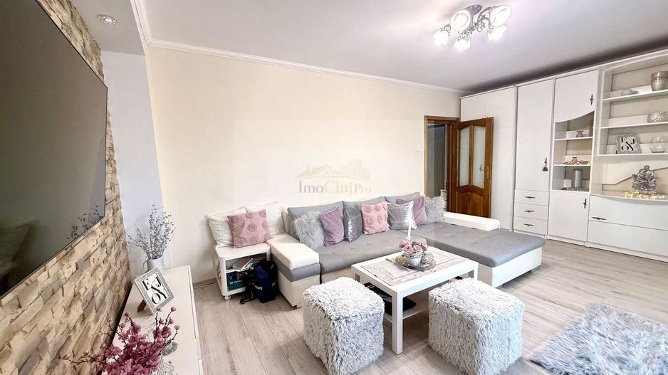 Apartament 2 camere de vânzare – etaj intermediar, garaj – Zona Mărășt - Poză 3